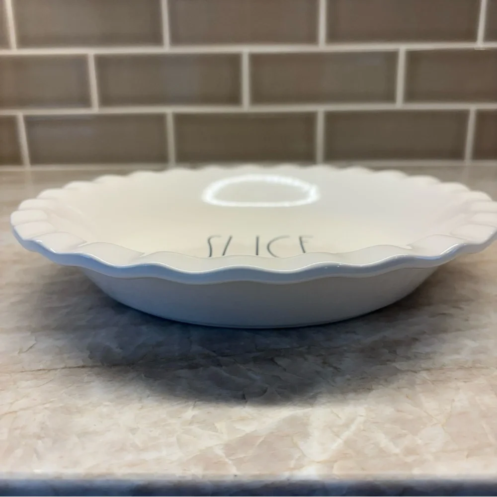 Rae Dunn White Ceramic Pie Dish Slice